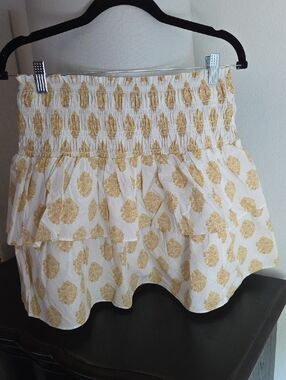 J Crew ruffle skirt. Size Medium.